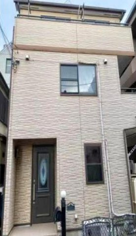 建物の外観全体を撮影した画像